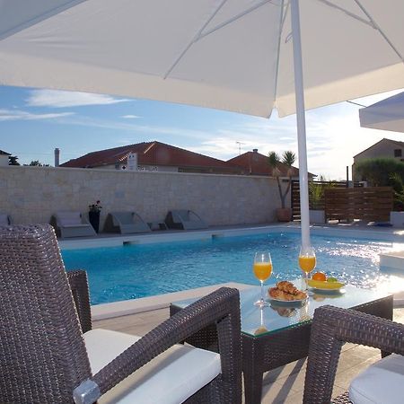 Banic Apartments With Pool Biograd Na Moru Ngoại thất bức ảnh