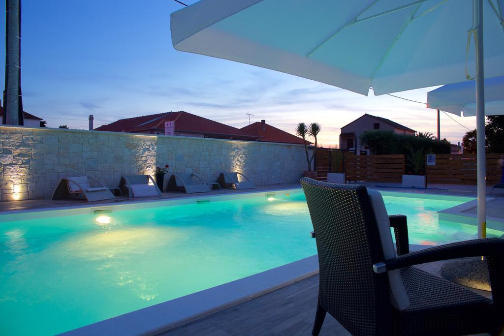 Banic Apartments With Pool Biograd Na Moru Phòng bức ảnh