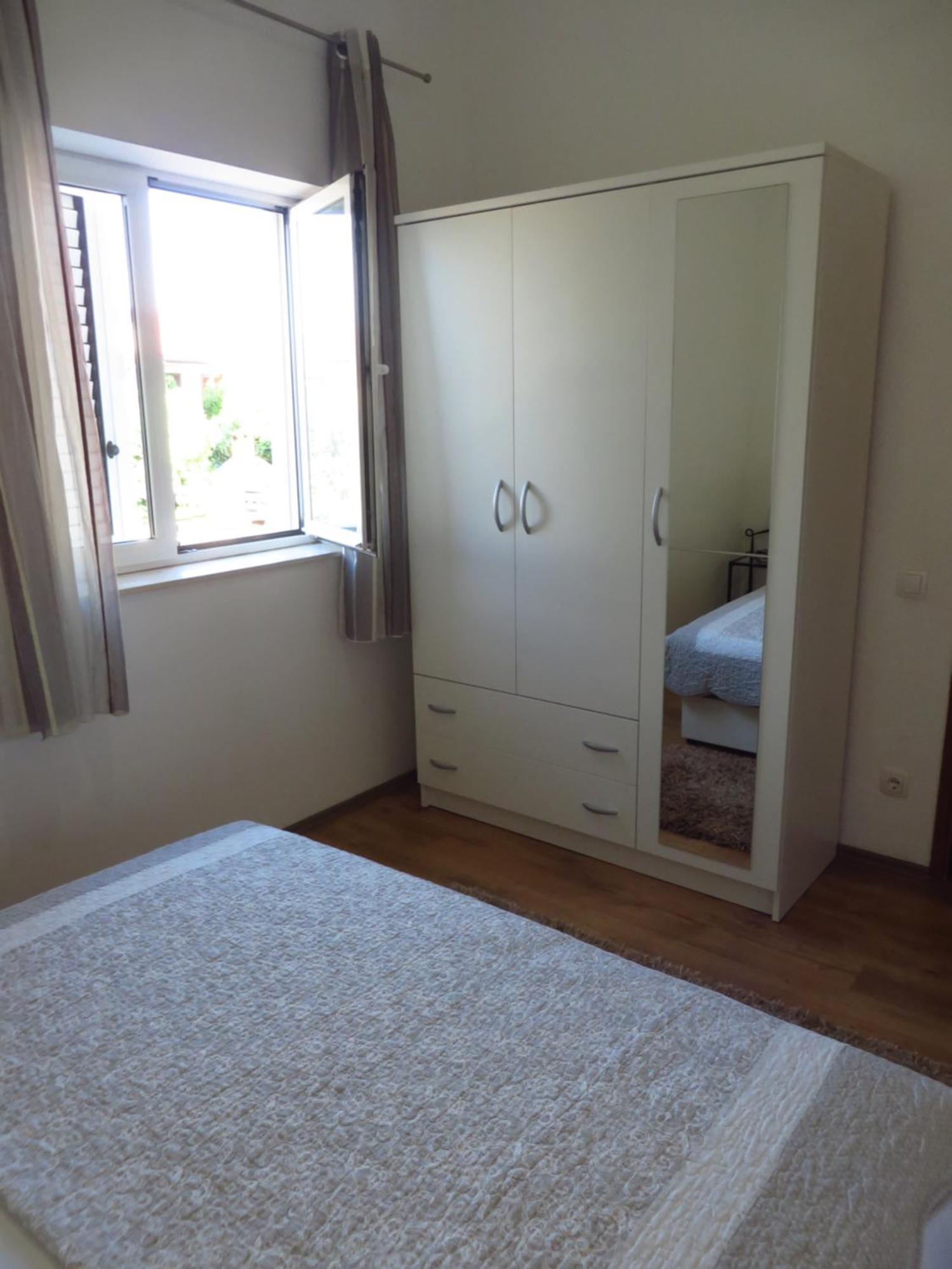 Banic Apartments With Pool Biograd Na Moru Phòng bức ảnh