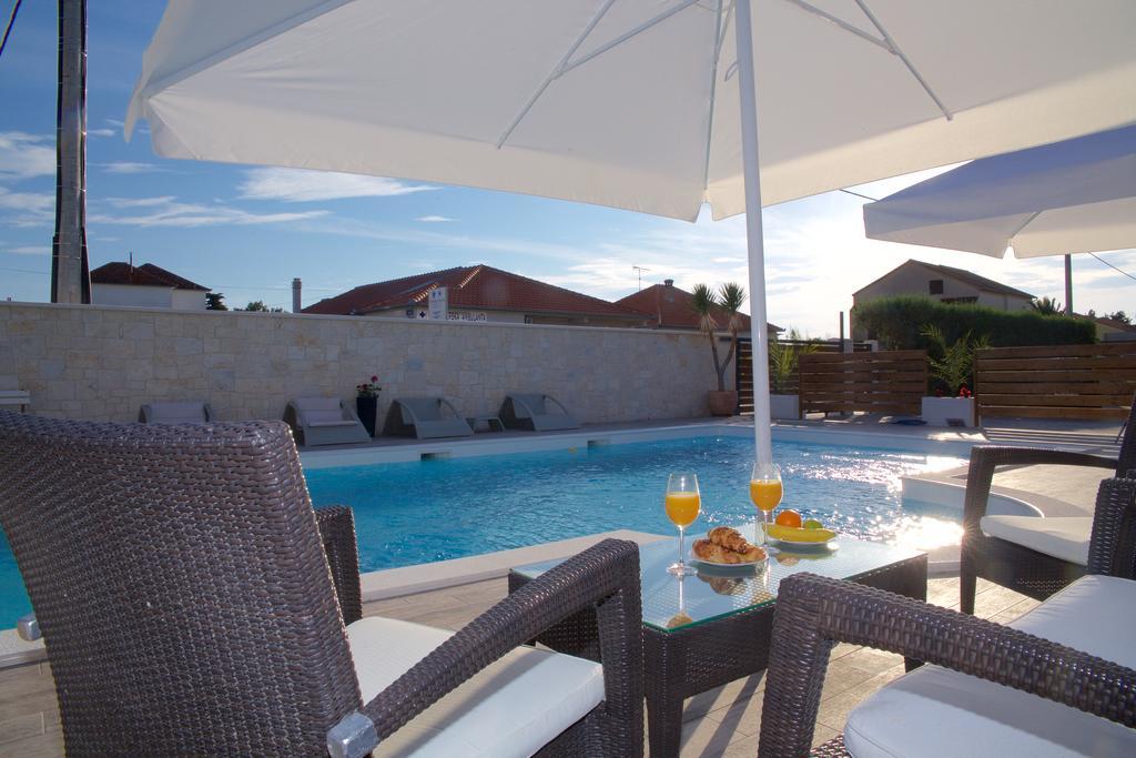 Banic Apartments With Pool Biograd Na Moru Ngoại thất bức ảnh